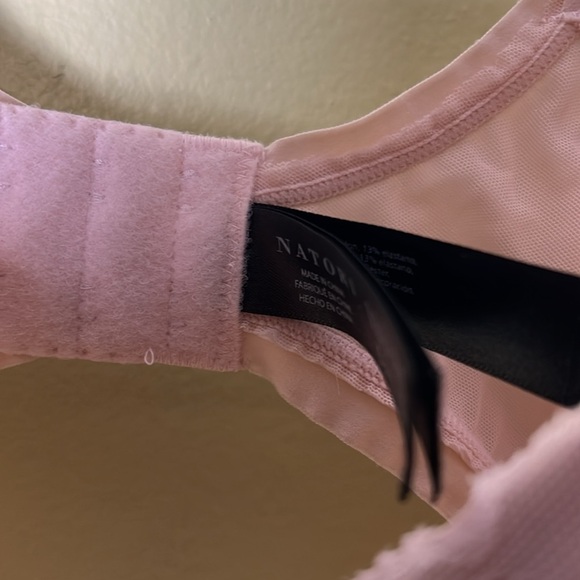 Natori Pink Lace Bra with Underwire Support - Picture 4 of 4